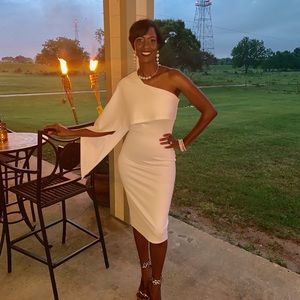 Meet your Posher, Dana